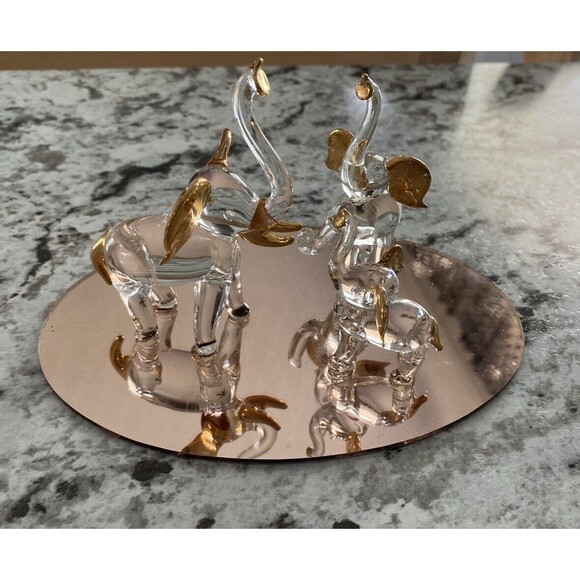 Vtg Clear Glass Elephants With Baby Figurine Gold Trim & Mirror 6x4x3 Trunks Up - Picture 3 of 7